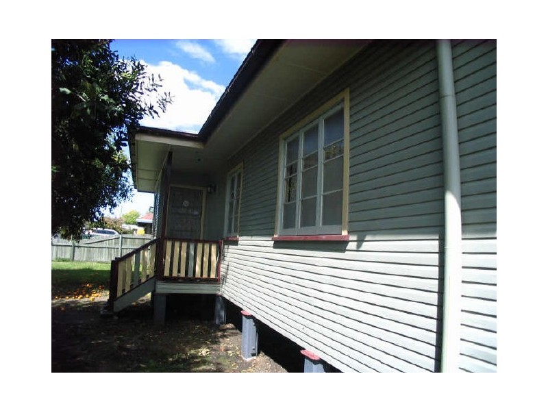 77 Stafford Street, Booval QLD 4304