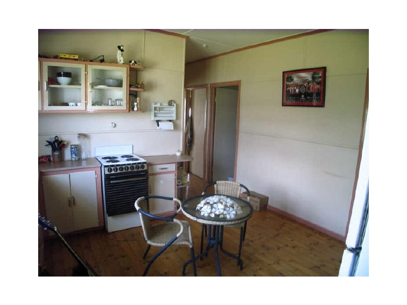 77 Stafford Street, Booval QLD 4304
