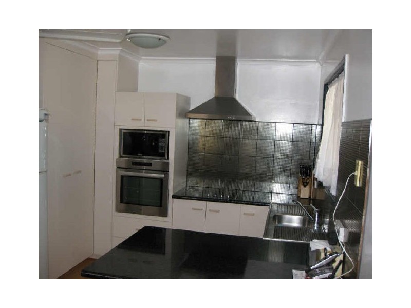 6 Jarrah Street, Raceview QLD 4305