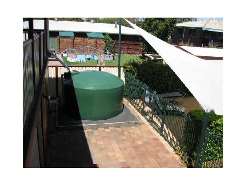 6 Jarrah Street, Raceview QLD 4305