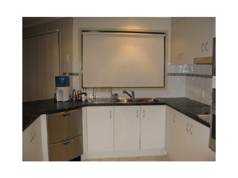 74 Kensington Drive, Flinders View QLD 4305
