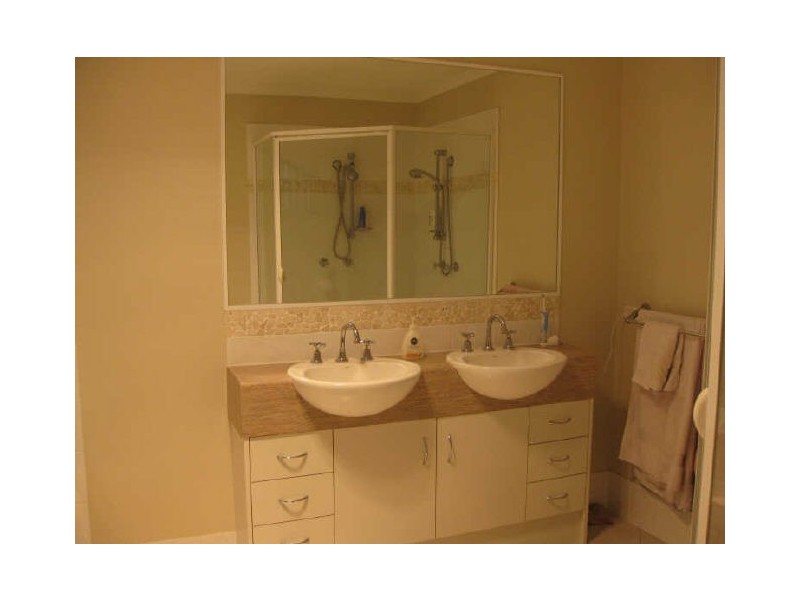 74 Kensington Drive, Flinders View QLD 4305