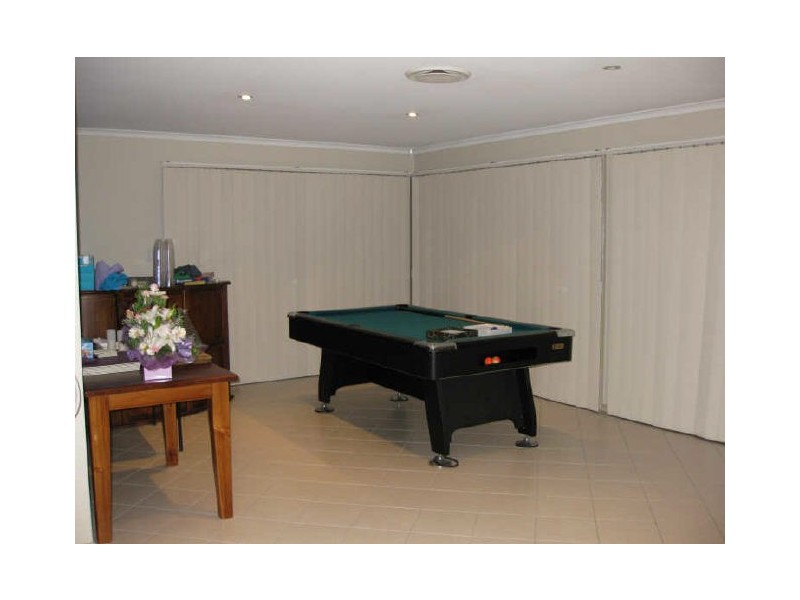 74 Kensington Drive, Flinders View QLD 4305