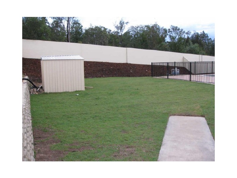74 Kensington Drive, Flinders View QLD 4305