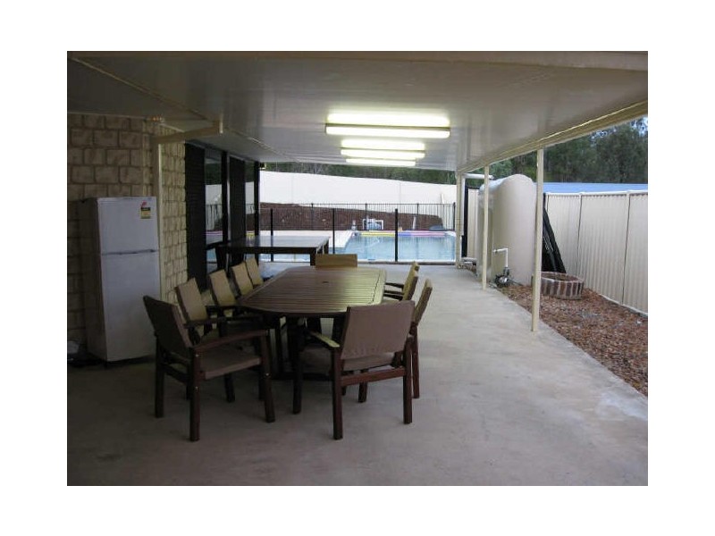 74 Kensington Drive, Flinders View QLD 4305