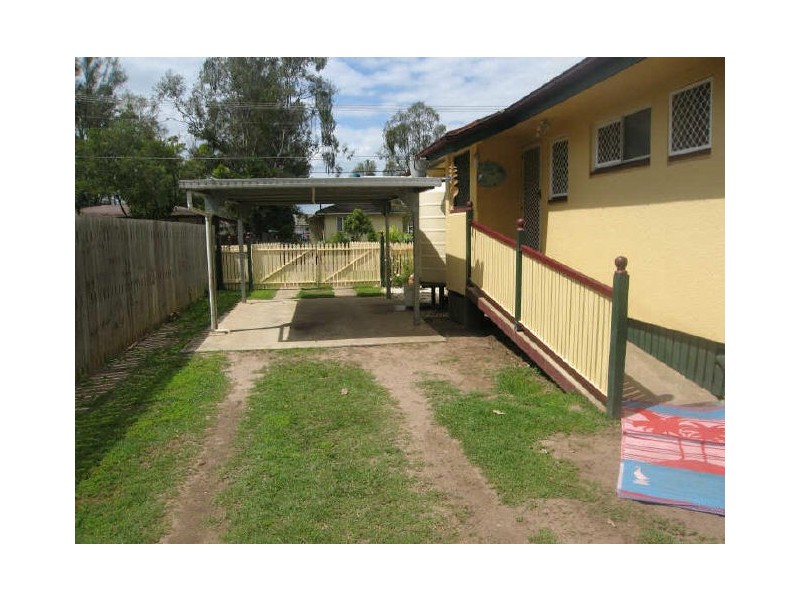 6 Petrie Street, Leichhardt QLD 4305