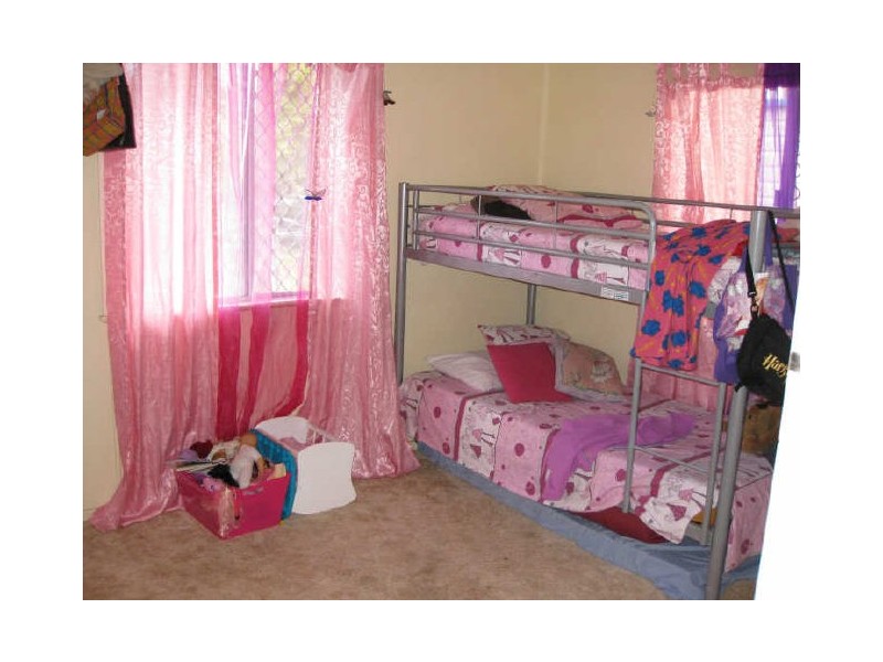 13 Simpson Street, North Ipswich QLD 4305