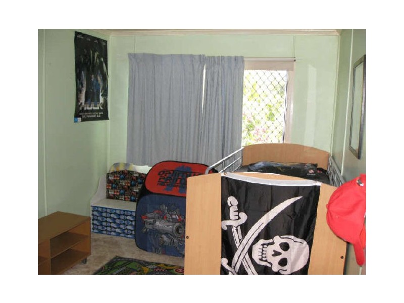 13 Simpson Street, North Ipswich QLD 4305