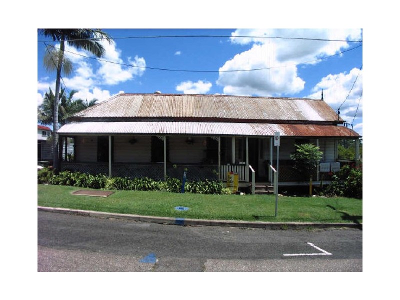 1 Thorn Street, Ipswich QLD 4305