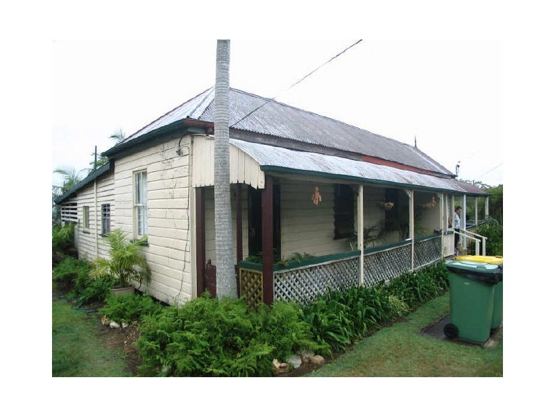 1 Thorn Street, Ipswich QLD 4305