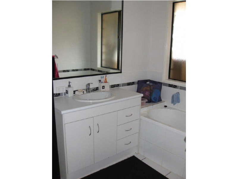 26 Brittany Crescent, Raceview QLD 4305