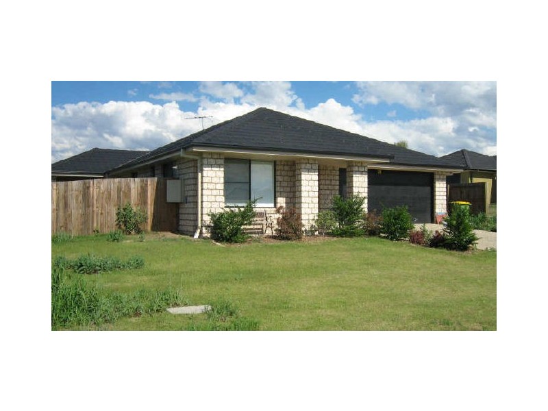 26 Brittany Crescent, Raceview QLD 4305