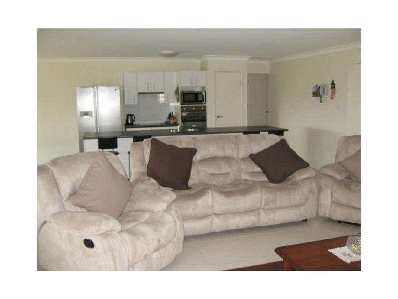 20 Ivory Close, Peak Crossing QLD 4306