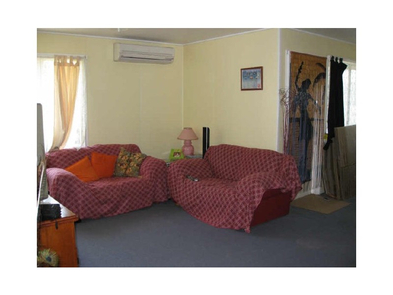 38 Flinders Drive, Leichhardt QLD 4305