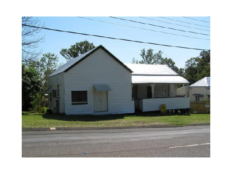 24 Mary Street, Blackstone QLD 4304