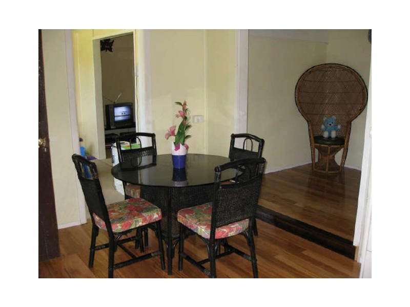 24 Mary Street, Blackstone QLD 4304