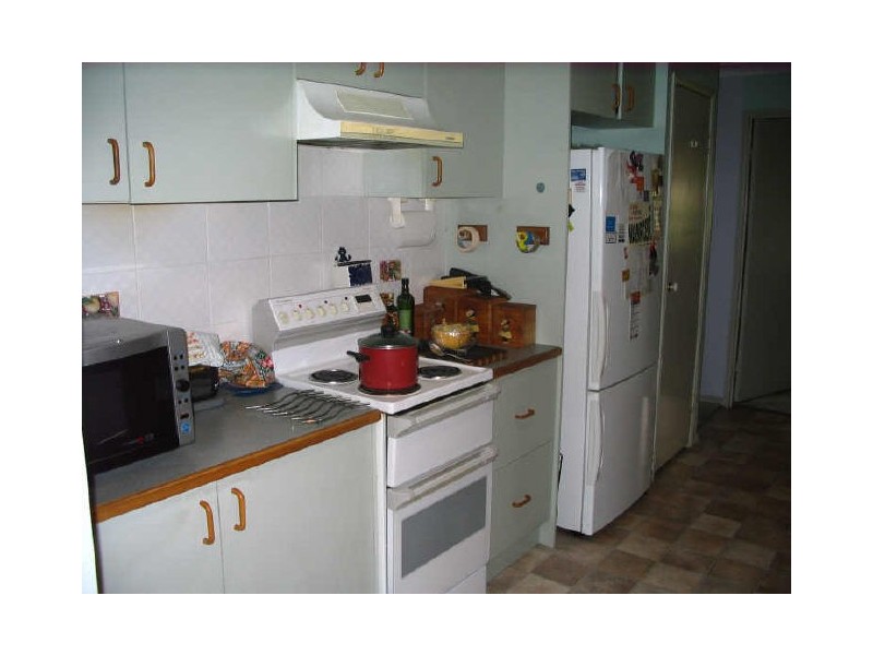 7 Backhouse Court, Brassall QLD 4305