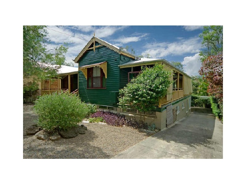 68 Pine Mountain Road, North Ipswich QLD 4305