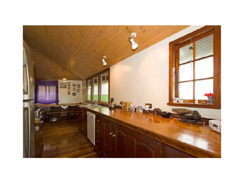 68 Pine Mountain Road, North Ipswich QLD 4305