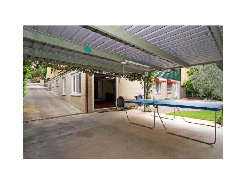 68 Pine Mountain Road, North Ipswich QLD 4305