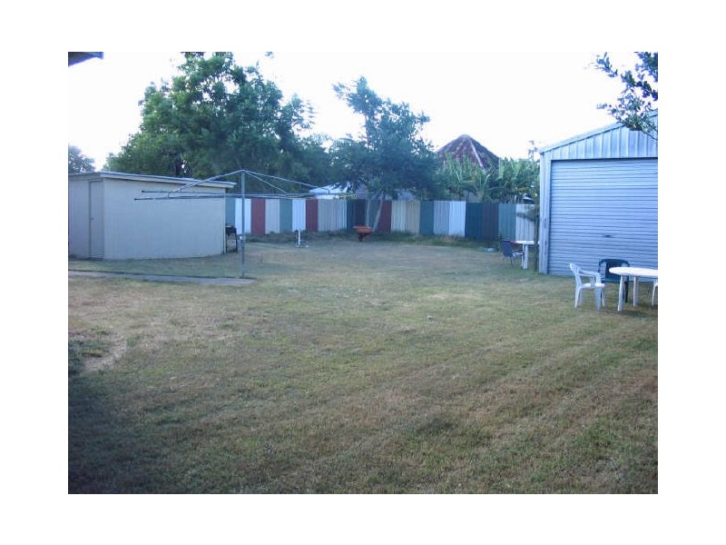 1 Peacock Street, One Mile QLD 4305