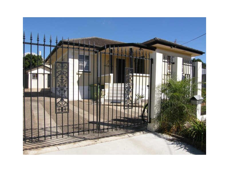 12 Thorn Lane, Ipswich QLD 4305