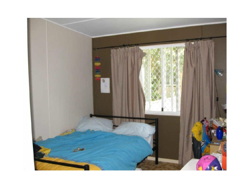 13 Cross Street, Raceview QLD 4305