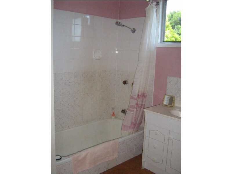 278 South Station Road, Raceview QLD 4305