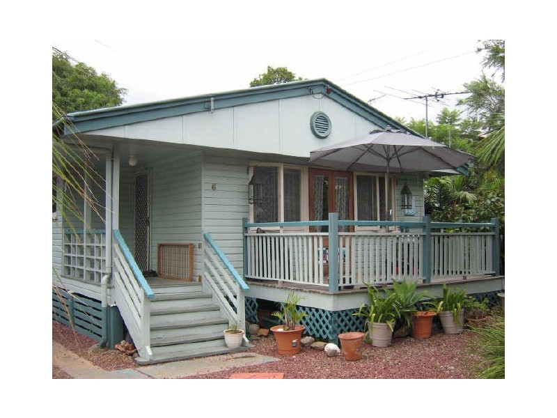 6 Felette Street, Leichhardt QLD 4305