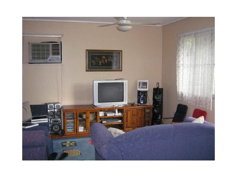 6 Felette Street, Leichhardt QLD 4305