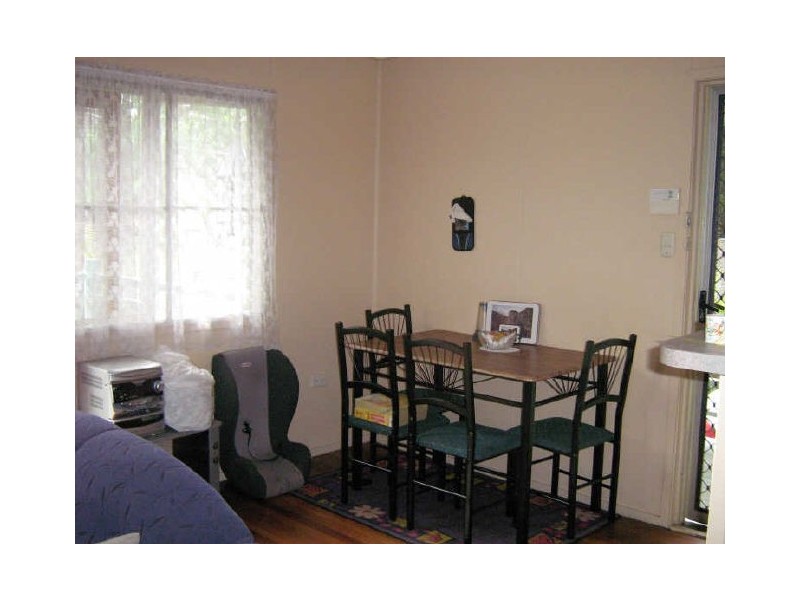 6 Felette Street, Leichhardt QLD 4305