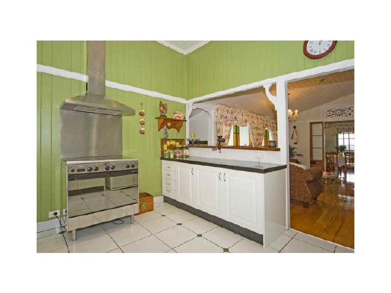 1 Brilliant Street, Newtown QLD 4305