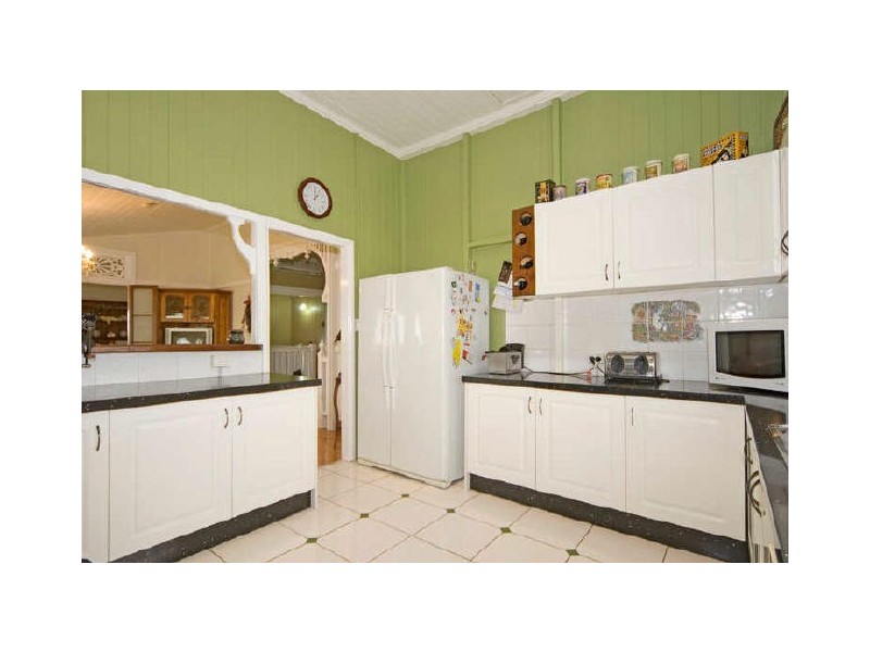 1 Brilliant Street, Newtown QLD 4305
