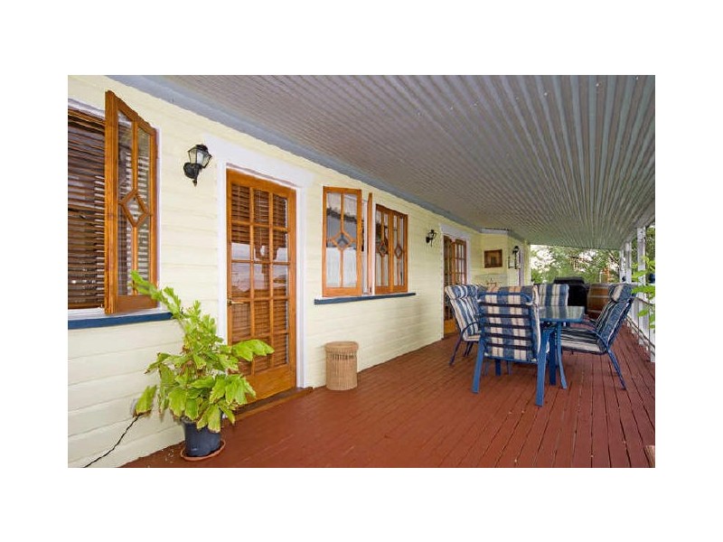 1 Brilliant Street, Newtown QLD 4305