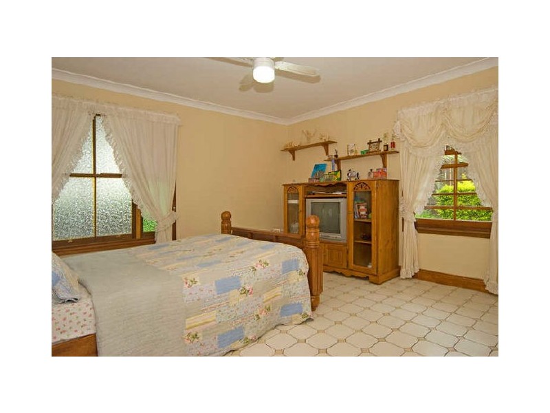 1 Brilliant Street, Newtown QLD 4305