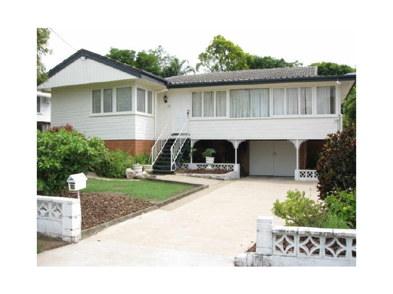 22 Lloyd George Street, Eastern Heights QLD 4305