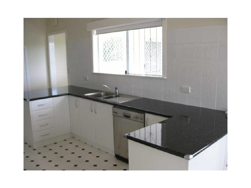 22 Lloyd George Street, Eastern Heights QLD 4305