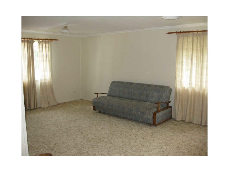 22 Lloyd George Street, Eastern Heights QLD 4305