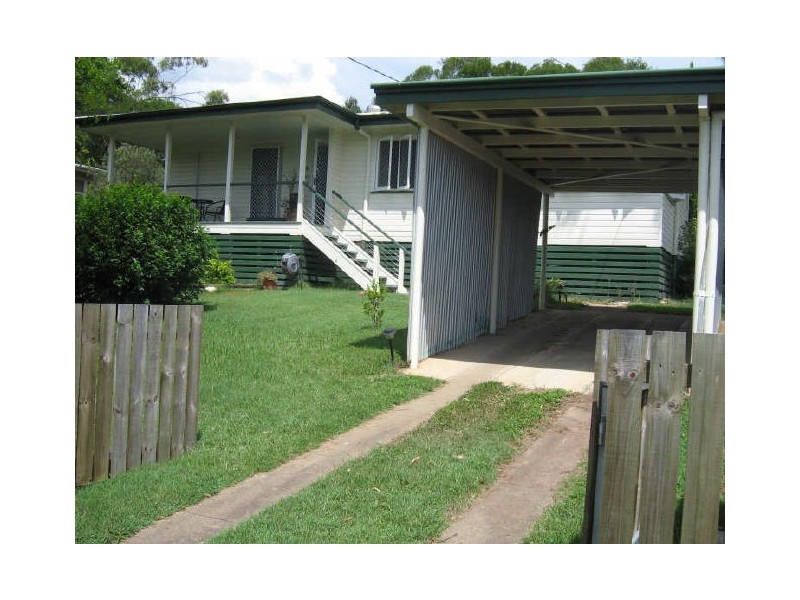 18 Flinders Drive, Leichhardt QLD 4305