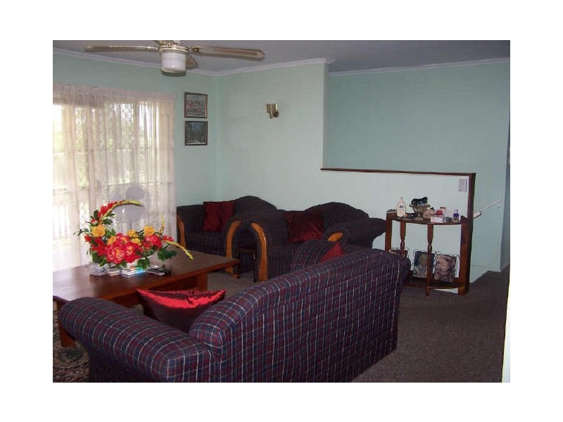 40 Cemetery Road, Eastern Heights QLD 4305