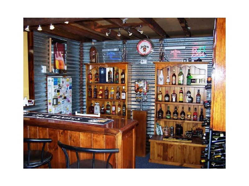 64 High Street, Blackstone QLD 4304