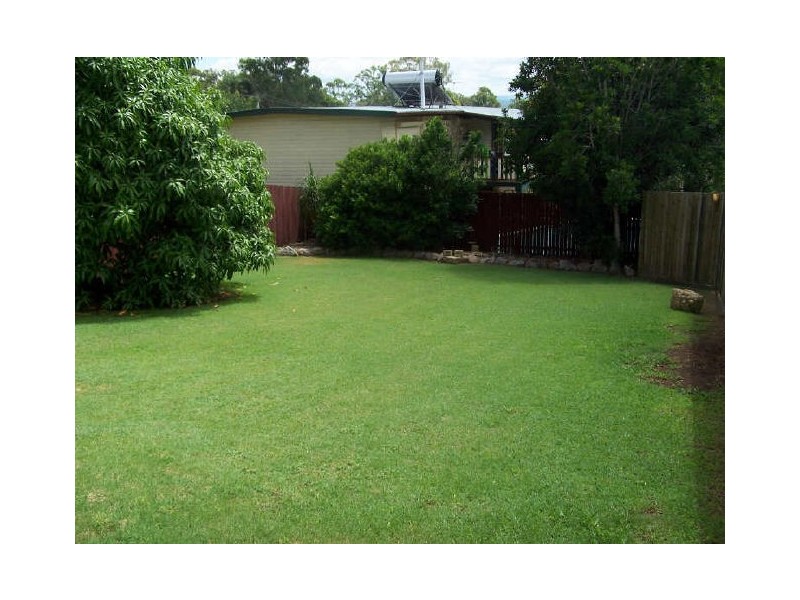 64 High Street, Blackstone QLD 4304