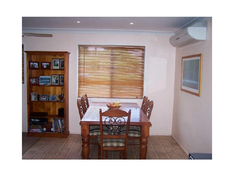 64 High Street, Blackstone QLD 4304