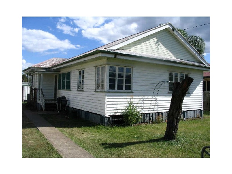 15 Casey Street, Leichhardt QLD 4305
