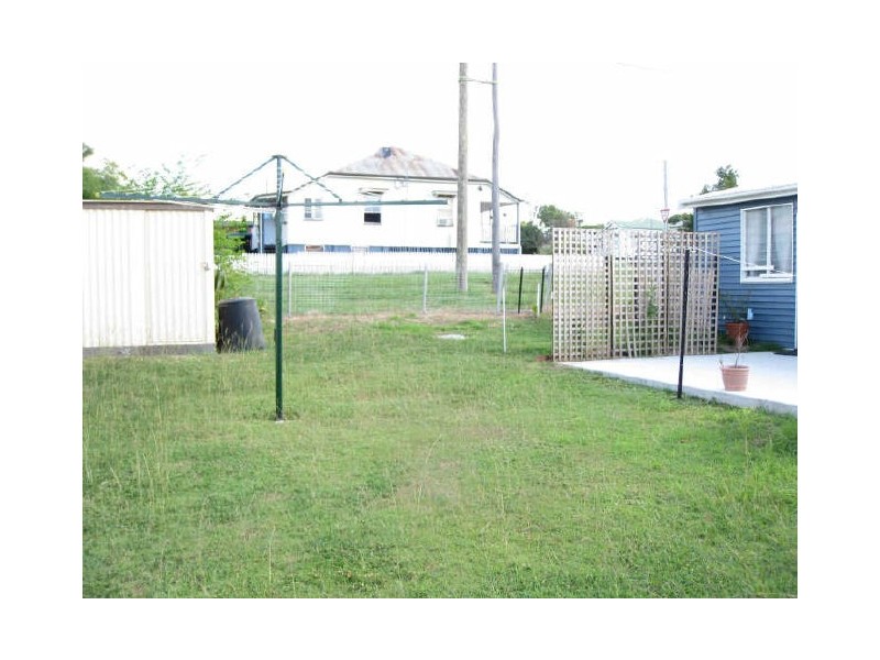 42 Lusitania Street, Newtown QLD 4305
