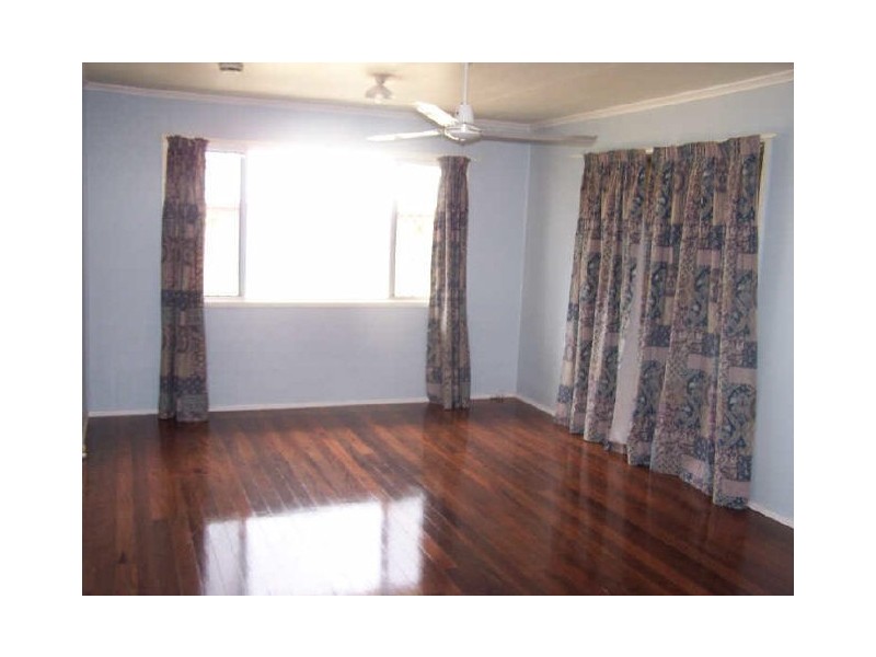 2 Roe Street, Leichhardt QLD 4305