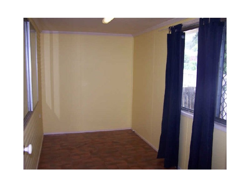 2 Roe Street, Leichhardt QLD 4305