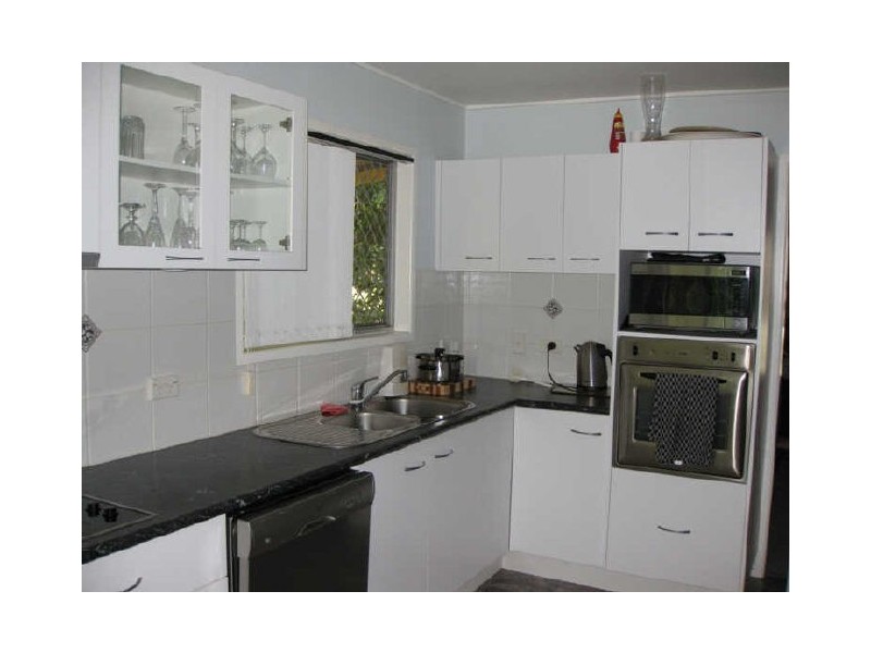 6 Darzee Street, Brassall QLD 4305