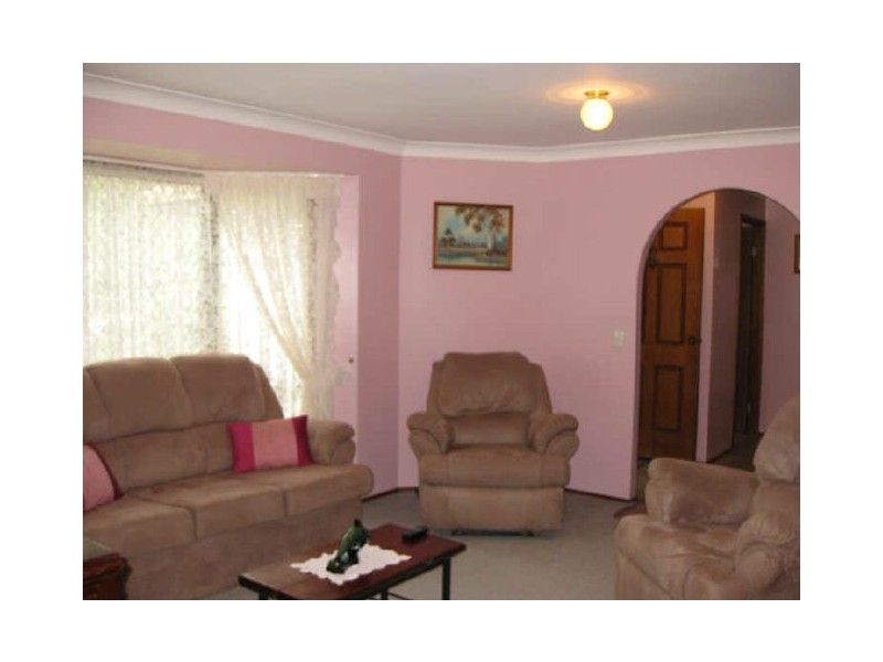 16 Poinciana Court, Walloon QLD 4306