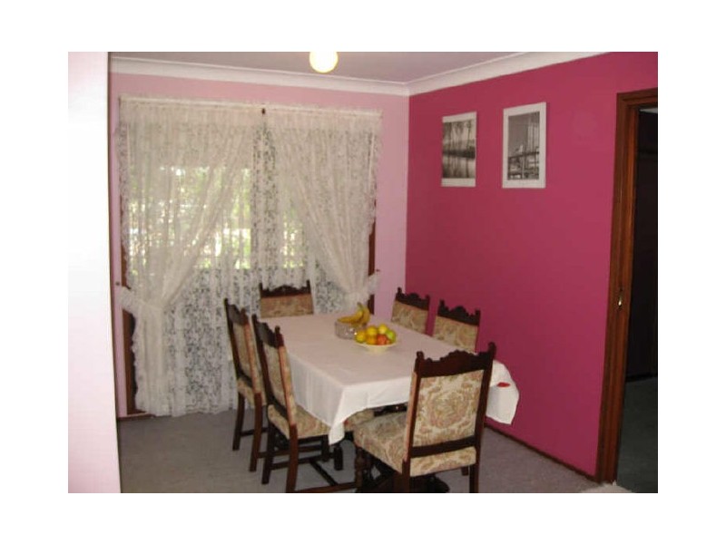 16 Poinciana Court, Walloon QLD 4306